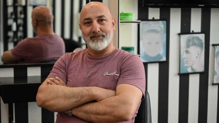 Bashar Al-Haj, frisør